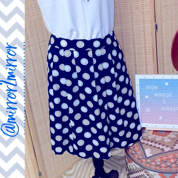 EUC Banana Republic Skirt - Picture 1 of 4